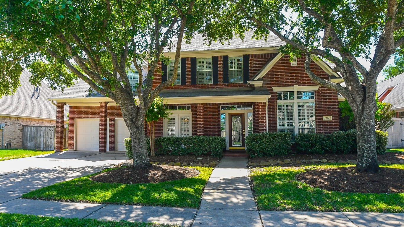 Sugar Land 2-story, 5-bed 8714 Westbrook Forest Drive-idx