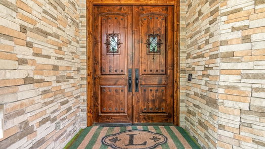 The Woodlands 2-story, 4-bed 14 Wooded Path Place-idx