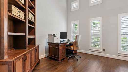 The Woodlands 2-story, 4-bed 14 Wooded Path Place-idx