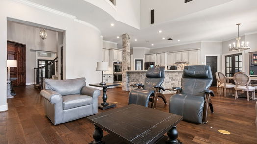 The Woodlands 2-story, 4-bed 14 Wooded Path Place-idx