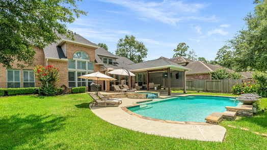 The Woodlands 2-story, 4-bed 14 Wooded Path Place-idx