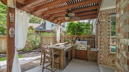 The Woodlands 2-story, 5-bed 27 Brywood Place-idx