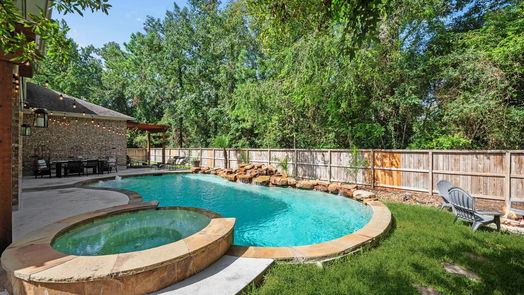 The Woodlands 2-story, 5-bed 27 Brywood Place-idx