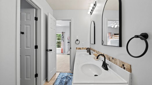 The Woodlands 2-story, 5-bed 27 Brywood Place-idx