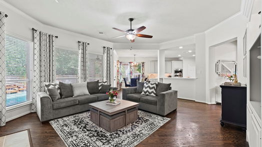 The Woodlands 2-story, 5-bed 27 Brywood Place-idx