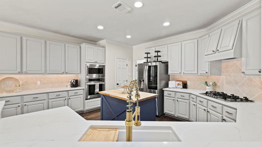 The Woodlands 2-story, 5-bed 27 Brywood Place-idx