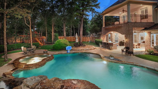 The Woodlands 2-story, 5-bed 75 Nocturne Woods Place-idx