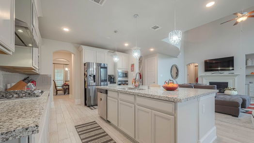 Humble 2-story, 4-bed 16519 Whiteoak Canyon Drive-idx