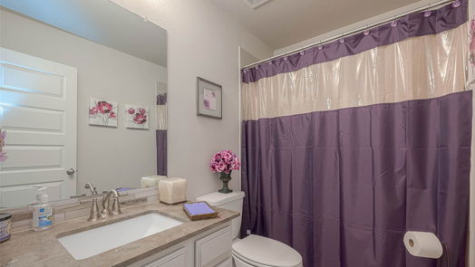 Humble 2-story, 4-bed 16519 Whiteoak Canyon Drive-idx