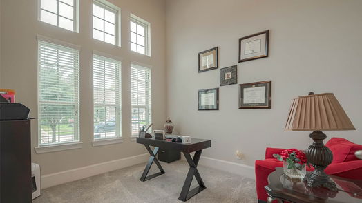 Humble 2-story, 4-bed 16519 Whiteoak Canyon Drive-idx