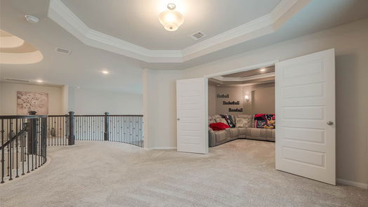 Humble 2-story, 4-bed 16519 Whiteoak Canyon Drive-idx